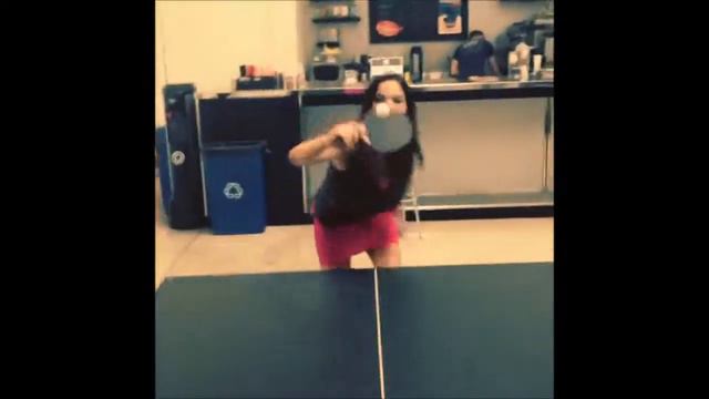 Jesse Metcalfe and Alexis Knapp playing ping pong смотреть онлайн