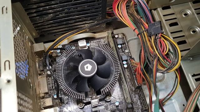 не работает компьютер, клиент сам поменял охлаждение., , смотреть онлайн