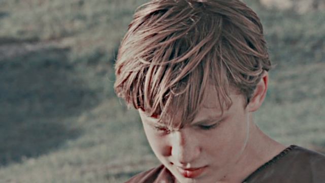 Peter Pevensie || Adore You смотреть онлайн