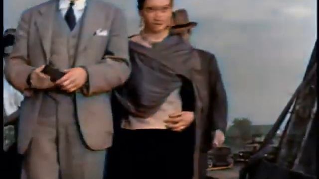 AI Colorized Home Movie Clips of Frida Kahlo смотреть онлайн