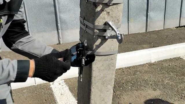 Арматура для крепления провода СИП на опоре. Кронштейн анкерный СА 25. смотреть онлайн