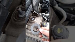 Аркана , стук передних стоек при съезде с лежачего полицейского "не помогло ??