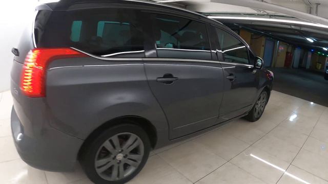 Peugeot 5008 I 1.6 AMT (112 л.с.) 2010