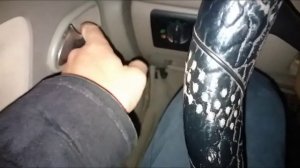 Совет. Чтоб не било током, когда выходишь с машины.