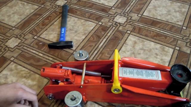 Усовершенствование Подкатного домкрата Калибр ПД 02 смотреть онлайн