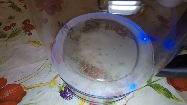 Самый быстрый и эффективный способ удаления накипи из чайника с помошью уксуса смотреть онлайн