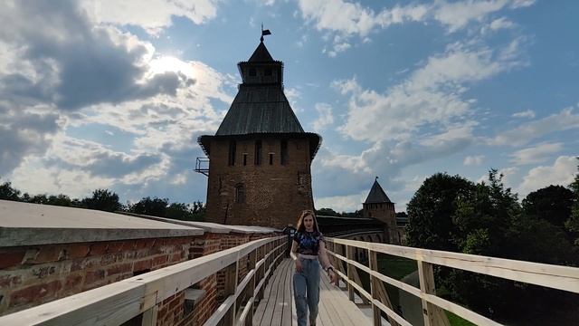 ВЕЛИКИЙ НОВГОРОД: ОБЗОР ГОРОДА смотреть онлайн