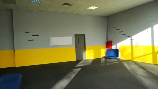 Танцевальный зал школы танцев Dance Cruizz, Селятино смотреть онлайн