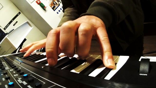 ROLAND JUPITER-Xm – Small Big Wonder (1) смотреть онлайн