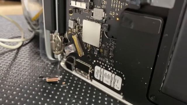 MacBook Air screen test смотреть онлайн