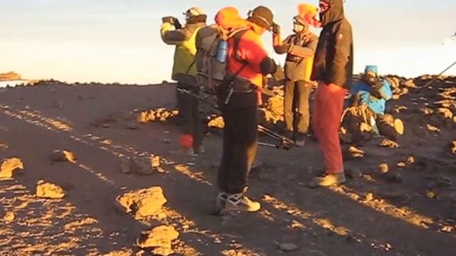 Kilimanjaro Uhuru Peak, 5895 m. (Tanzania) смотреть онлайн