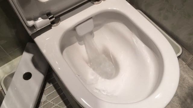 Смыв в унитазе Vitra Shift Rim-ex. Установка кольца-рассекателя. смотреть онлайн