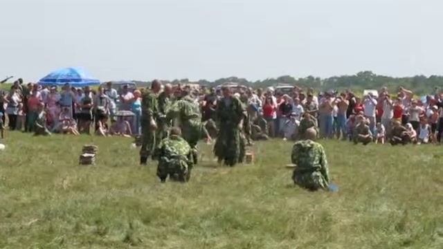 Зеленые человечки. День ВДВ смотреть онлайн