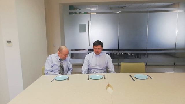 Юмористическая сцена отдела оптовой торговли к 8 Марта смотреть онлайн