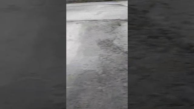 Идеально ровное основание под укладку резиновой плитки. смотреть онлайн