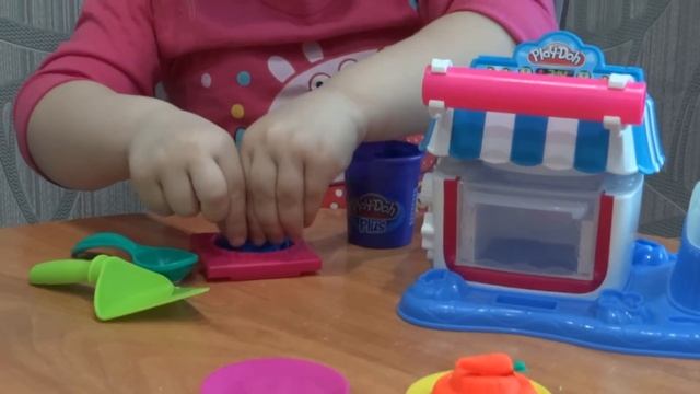 Игрушки.Play Doh Двойные десерты.Игры для детей.Игры с ребенком.Игры с детьми. смотреть онлайн
