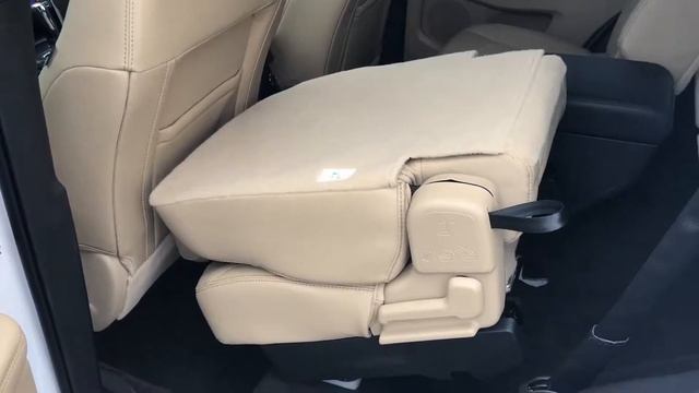 2017 Ford Explorer Limited 7FT250 Stuckey Ford смотреть онлайн