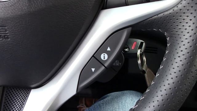 2012 Honda Insight 5 Door EX Navi, Detailed Walkaround смотреть онлайн