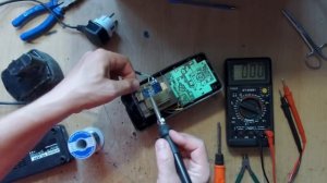 детский ремонт зарядного устройства для шуруповёрта HITACHI