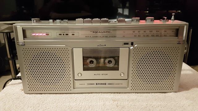 Realistic SCR 4 Stereo Radio Recorder - May 2018 смотреть онлайн