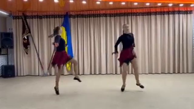 «Птахи надії» ансамбль сучасного танцю України «Райдуга-ШаНс» дует Попелишко Карина Проходець Марія смотреть онлайн