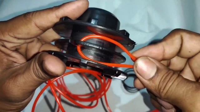 How To Replace Brush Cutter Wire Nylon Trimmer Line Tap & Go Brush Cutter Trimmer Line Installatio смотреть онлайн