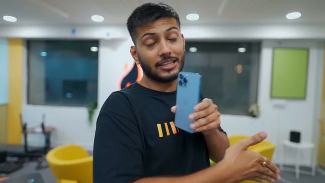 Apple iPhone 13 Pro & Pro Max Unboxing and Quick Look - Big Upgrade? смотреть онлайн