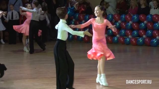 Агаев Рафаэль - Графова Валерия, Чемпионат МТС, 1/2 Cha-Cha-Cha смотреть онлайн