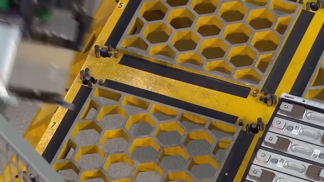 BMW i3 Battery Production смотреть онлайн