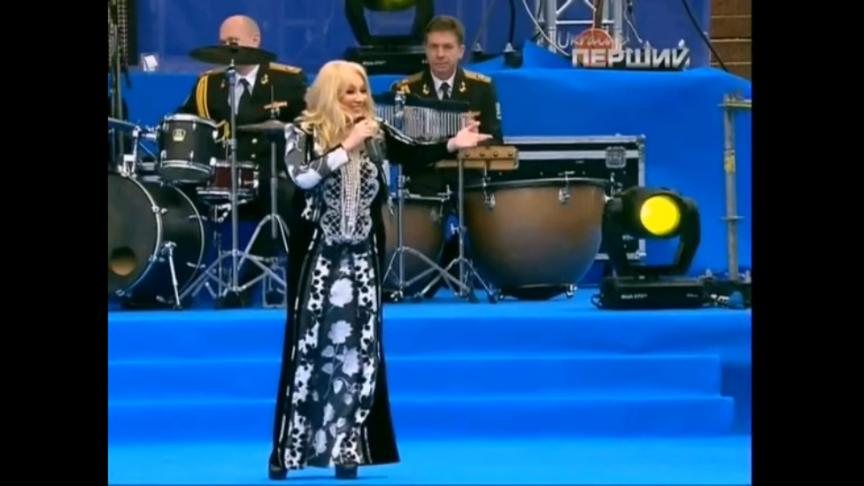 Таисия Повалий - Птица вольная / Концерт ко Дню освобождения Киева от фашистских захватчиков (2013) смотреть онлайн