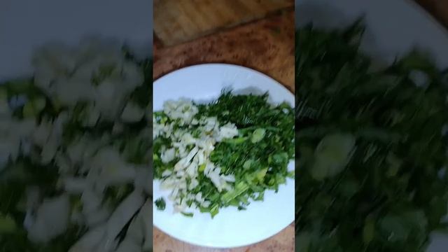 всей семьёй приготовили супец ?