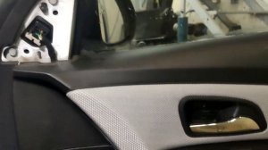 Как снять обшивку двери шевроле круз