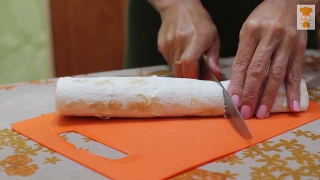 Рулет из лаваша с колбасой и сыром/Roll of pita bread with sausage and cheese смотреть онлайн