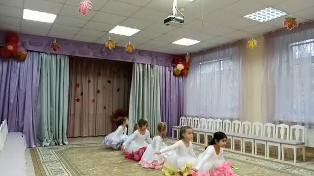 Танец с лентами смотреть онлайн