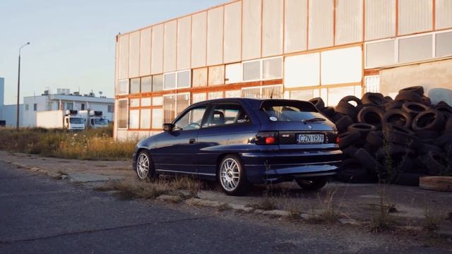 2x OPEL ASTRA GSi смотреть онлайн