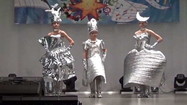 Арина Белозёрова с авторской коллекцией "Холодное сердце" 2кл.ДПИ(костюм) МОУ ДО КШИ №7"Гамма".9 ле смотреть онлайн