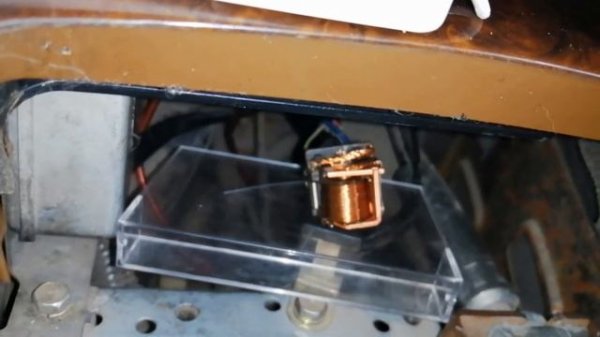 TAMANDI блог #77. Где находится и как работает реле бензонасоса Mitsubishi Diamante