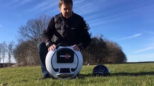 First look at KingSong Electric Unicycle смотреть онлайн