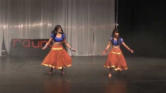 Bollywood dance- Lovely, Chikni Chameli & Pinga смотреть онлайн