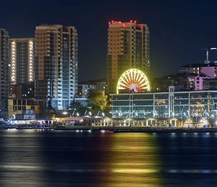 Набережная Новороссийска. Вечерняя прогулка смотреть онлайн