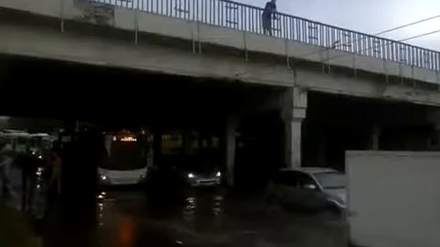 Под Ленинградским шоссе снова затопило смотреть онлайн