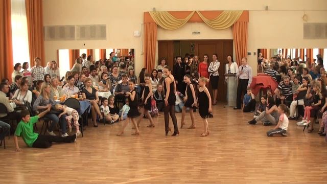 Группы Е-D-С КЛАСС и ХИП-ХОП ЛИГА смотреть онлайн