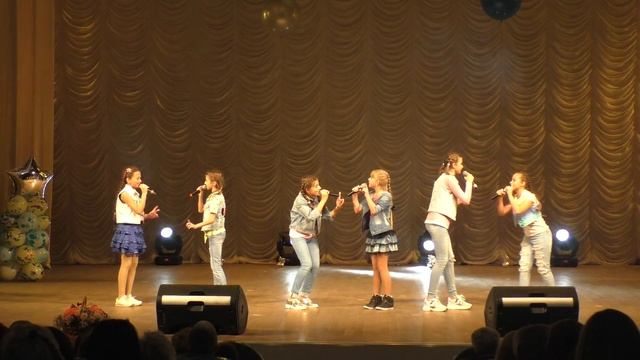 ГБОУ Школа №2073 вокальная группа"Серебряные нотки" Песня "Ты звезды зажигай" смотреть онлайн
