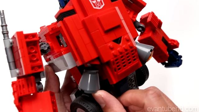 LEGO TRANSFORMERS!!! LEGO OPTIMUS PRIME - Set 10302 Unboxing, Speed Build & Review! смотреть онлайн