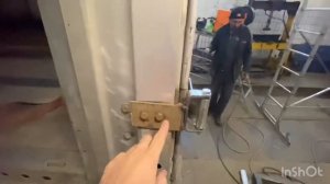 Замена петель на полуприцепе