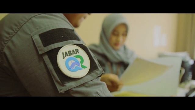 Jabar Quick Response; Helping West Java People One At A Time. смотреть онлайн