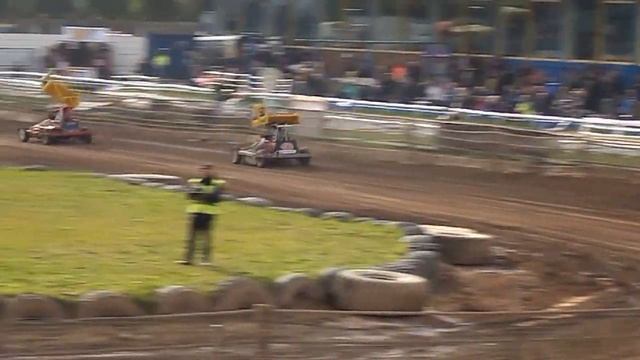 Brisca F2 Heat 2 Re start Belle Vue 17/4/2017 смотреть онлайн