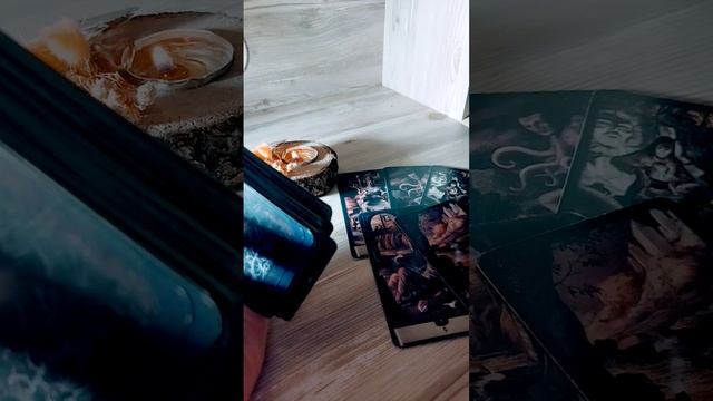 изменяет ли он тебе ? #таро #измена смотреть онлайн