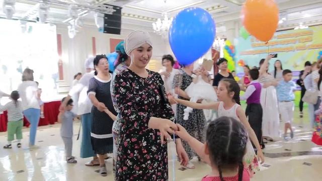 МАЛЕНЬКАЯ СКАЗКА ОСОБЕННЫХ ДЕТОК смотреть онлайн