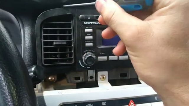 Снятие штатной магнитолы на Лифан Солано 620 смотреть онлайн